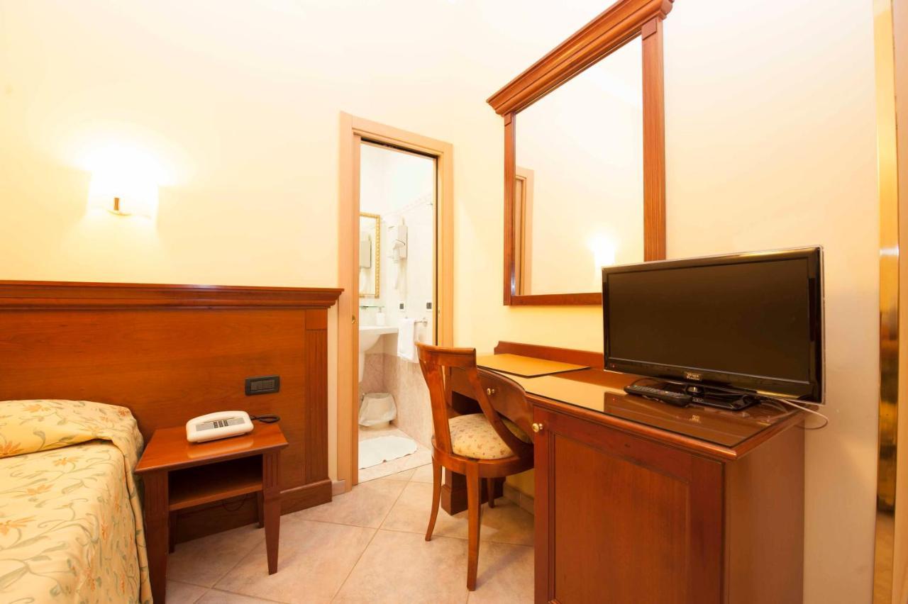 Hotel Astigiana & Appartamenti Varazze Extérieur photo