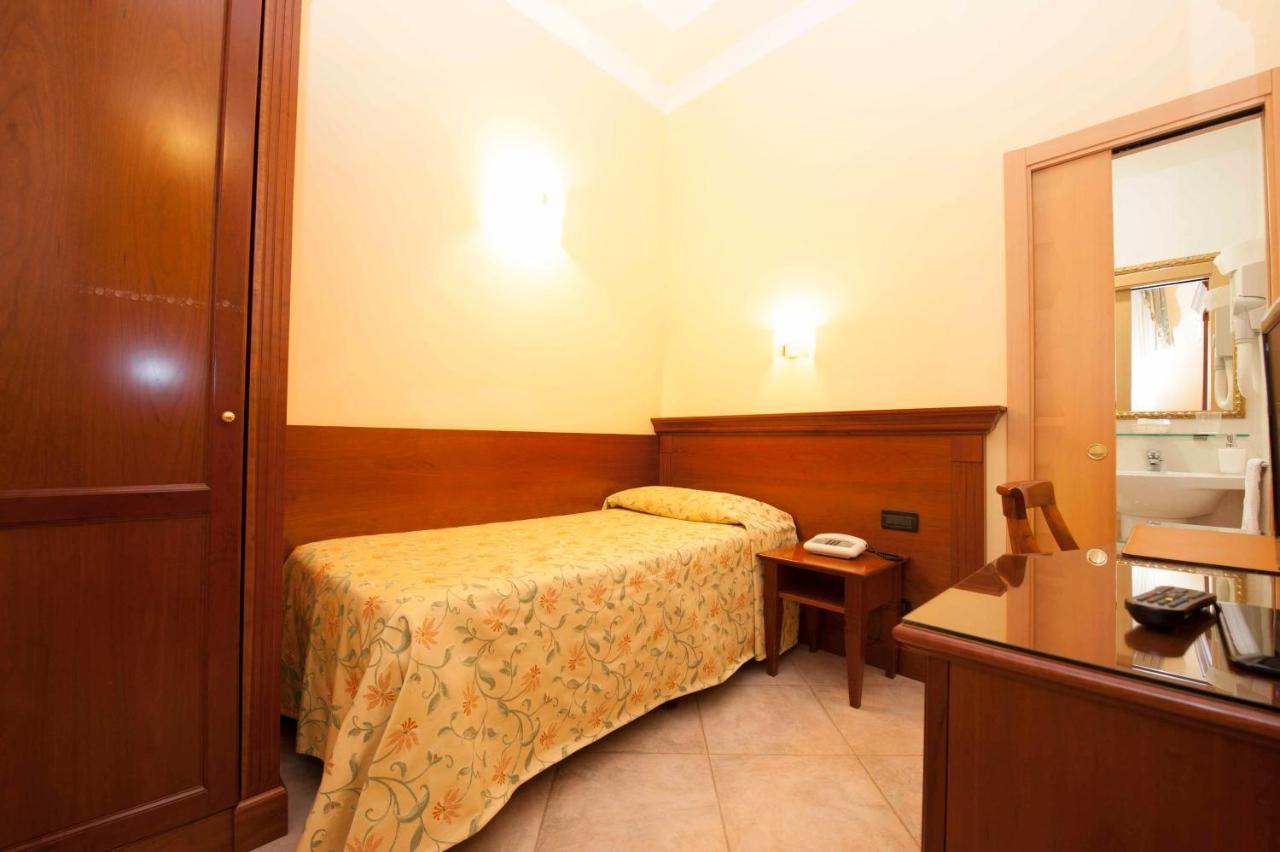 Hotel Astigiana & Appartamenti Varazze Extérieur photo